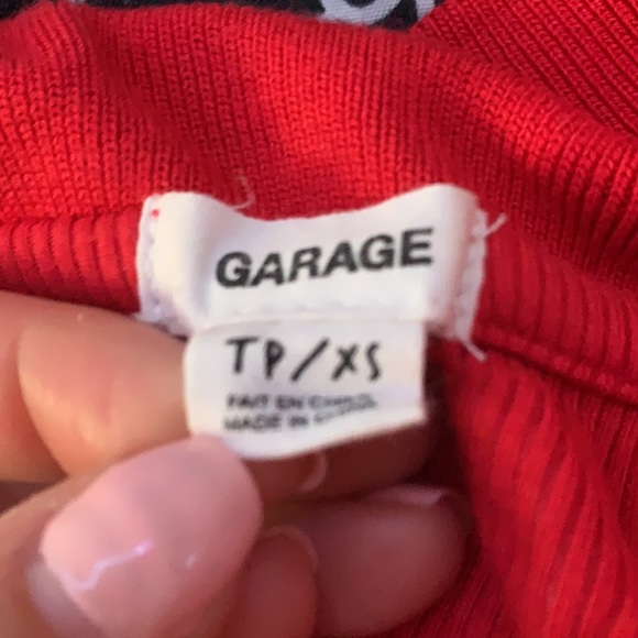 Garage xs red collar top - Picture 2 of 3